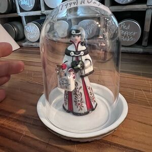 Vintage Avon Mrs Pfe Albee 1999 set of 2